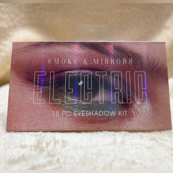 Smoke & Mirrors Other - Smoke & Mirrors ELECTRIC 18pc Eyeshadow Kit Talc Free NIP